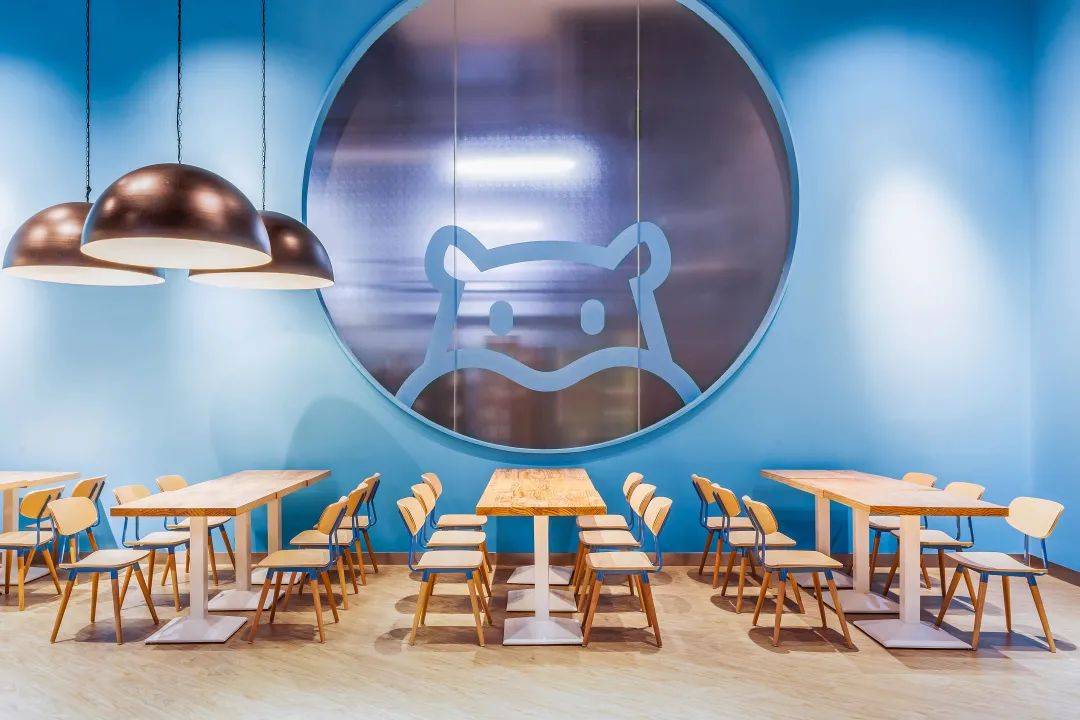 蒙山阿里巴巴盒马机器人餐厅，打造未来概念的餐饮空间设计